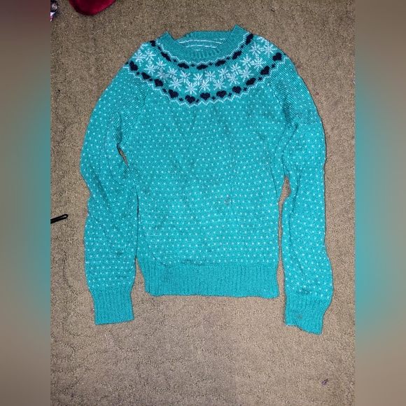 Women's Christmas Sweater - Picture 1 of 2